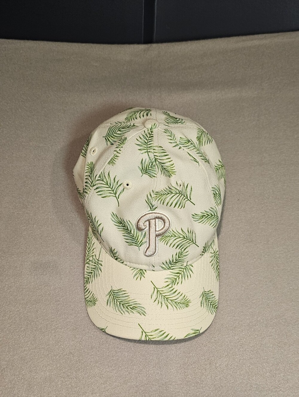 New Era Phillies Palm Leaf Cap - Cream & Green OS